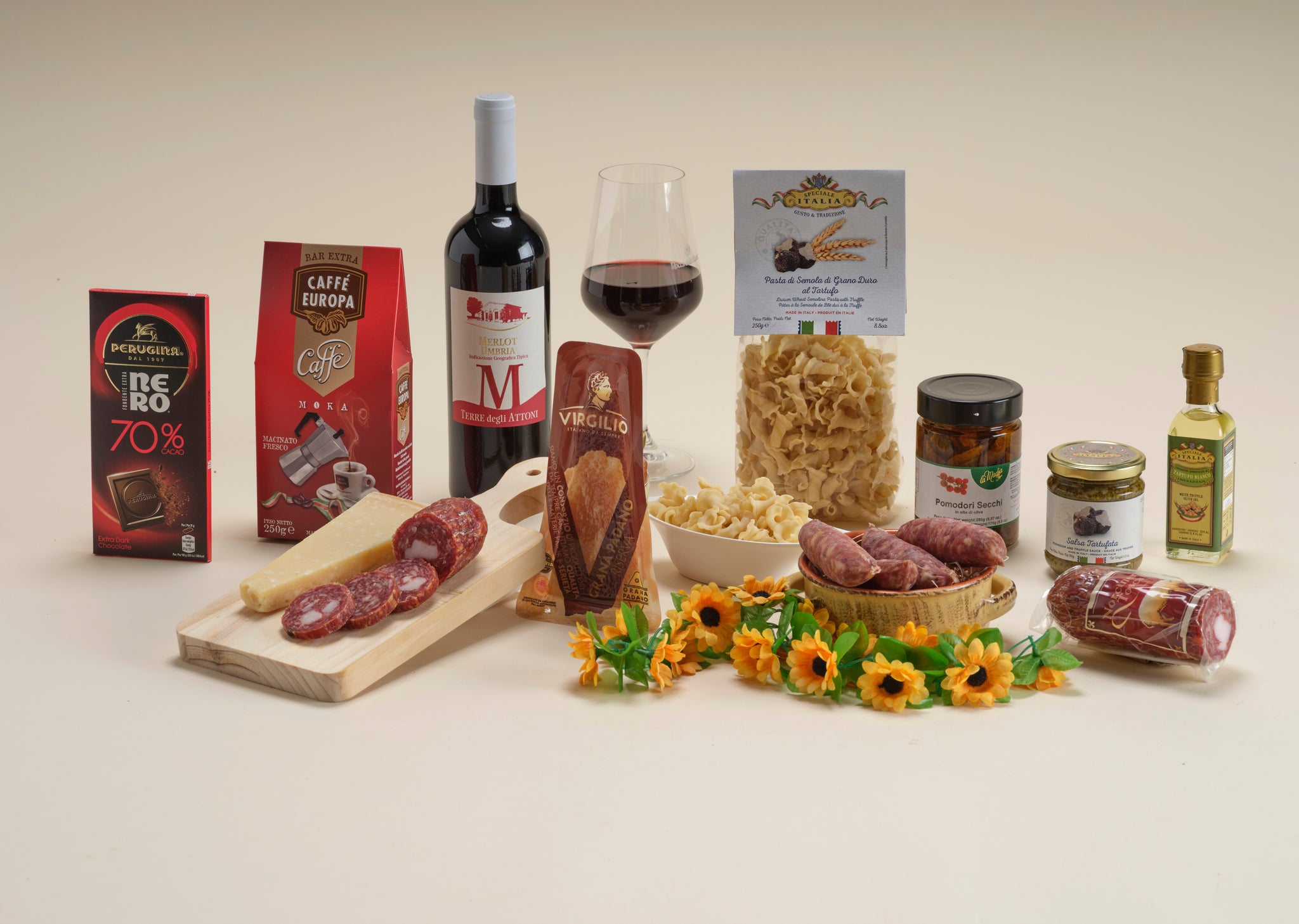 Scatola Regalo "Dafne" 11 Pezzi con Salumi Toscani, Tartufo e Vino Merlot Umbria
